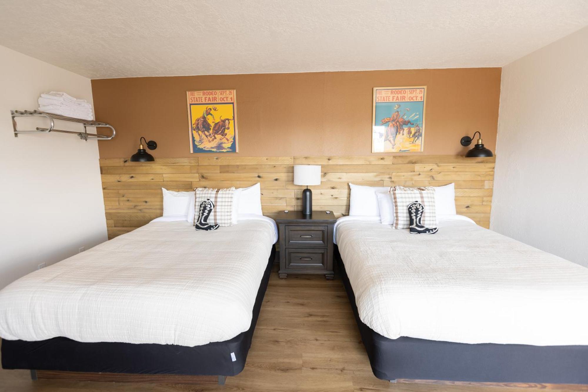 The Golden Spur Hotel Panguitch Phòng bức ảnh